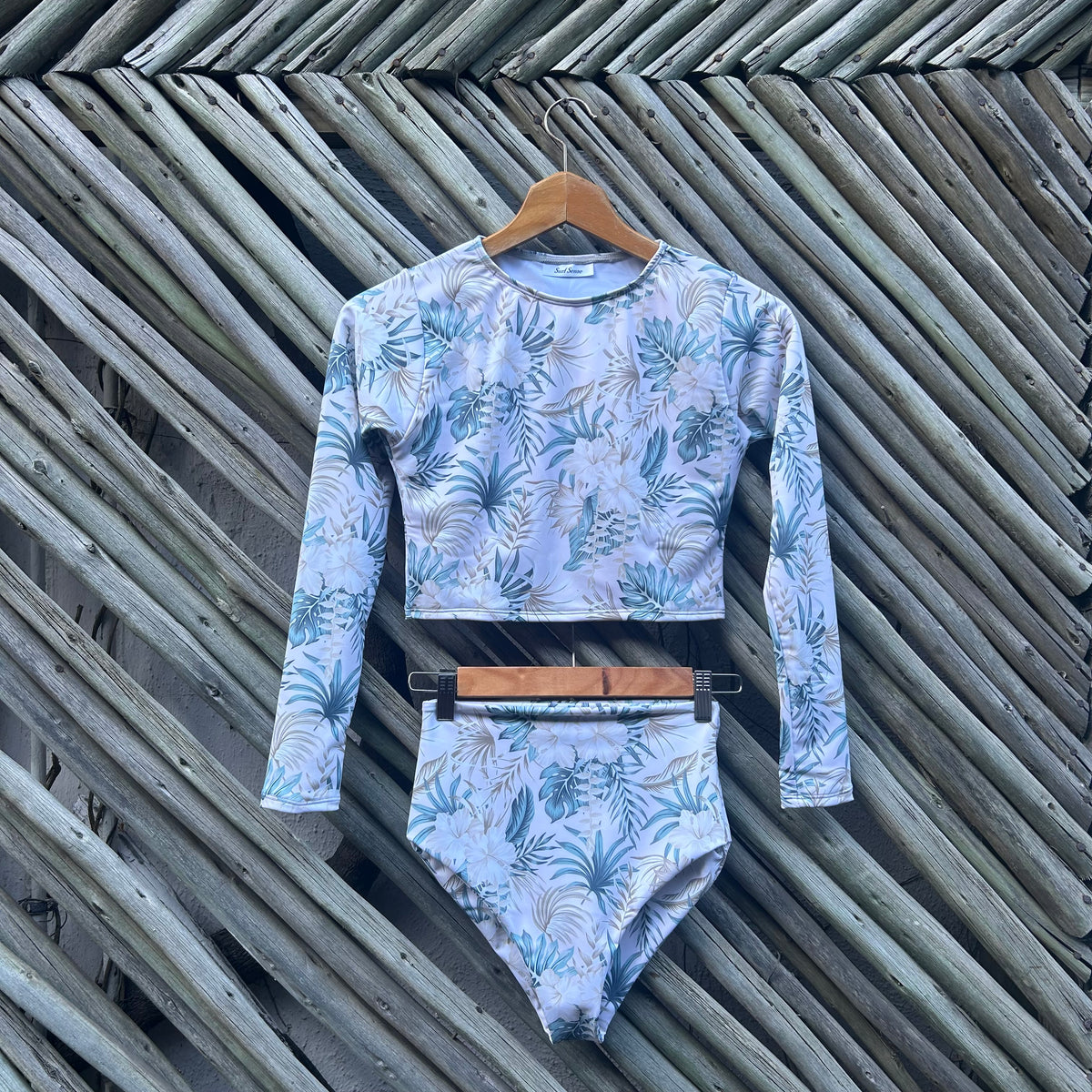 Hibiscus Two Piece High Waist