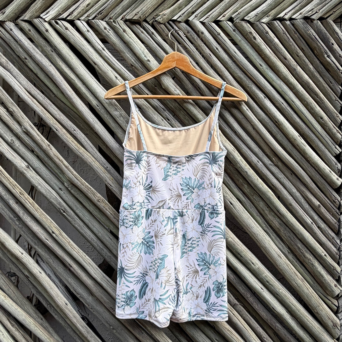 Hibiscus Shorts Suit