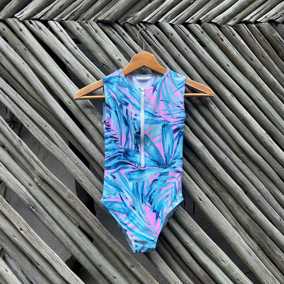 Summer Pink Sleeveless Youth Swimsuit