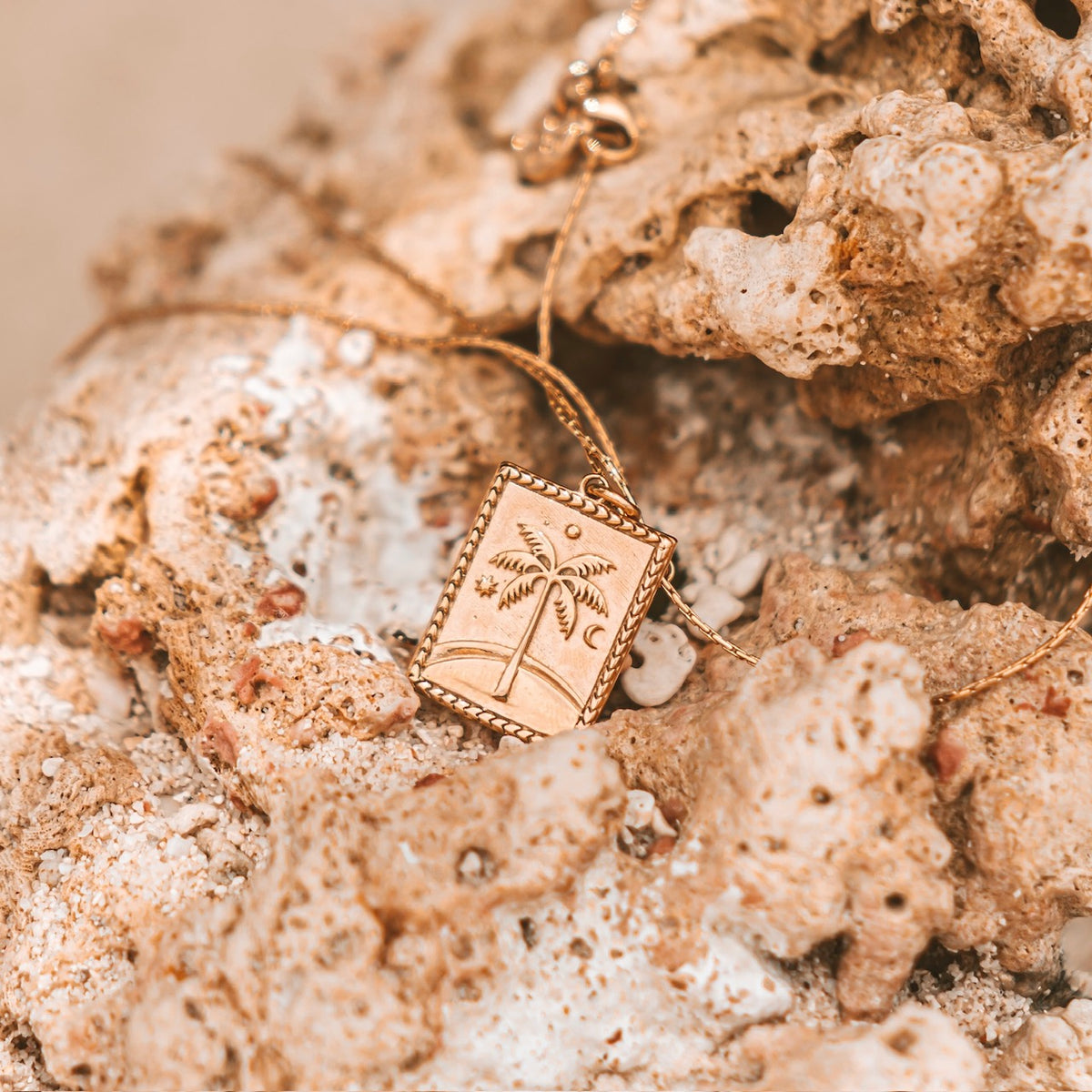 Island Palm Necklace